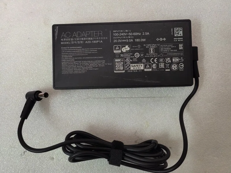 

Б/у зарядное устройство 20V 9A 180W A20-180P1A для ASUS ROG Zephyrus G14 GA401IV-BR9N6