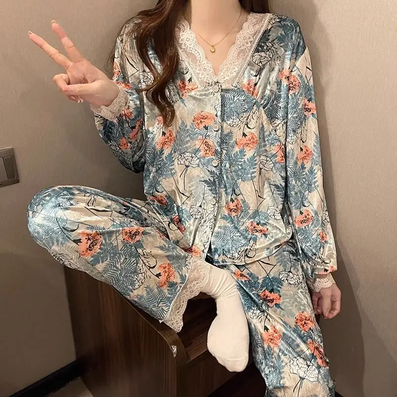 Gold Velvet Sleepwear 2024 Spring Autumn New Long Sleeve Floral V-neck Women's Pajama Set Female Loose Sweet Home Wear Suit