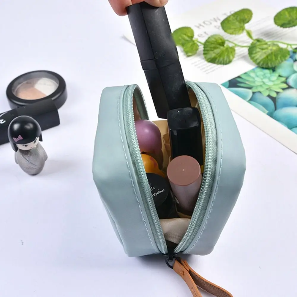 

Fashion Lipstick Bag Travel Organizer Square Bag Wash Pouch Nylon Cosmetic Bag Storage Toiletry Bag Makeup Bags Cosmetic Cases