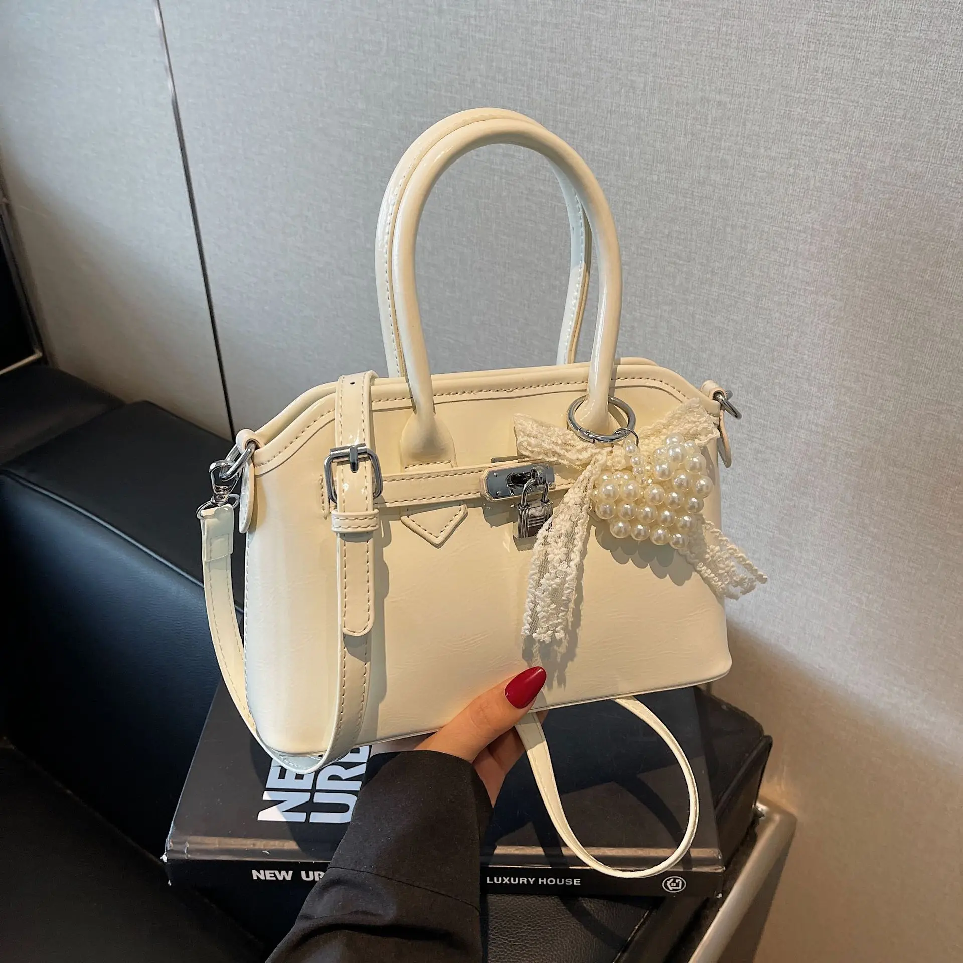 

​Luxury Top Handle Bag for Women Designer Shoulder Crossbody Purse Simple Style Lightweight Practical Daily Use High Quality​