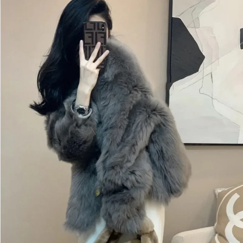 

2023 Young Fox Fur Grass Coat Women's Winter Short Fur One Piece Slim and Environmental Friendly Fur Fashion Casual Cozy Coat