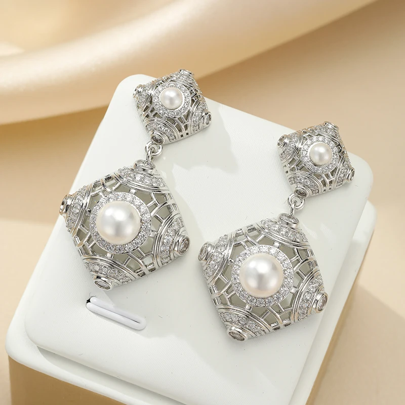 Luxury Vintage Pearl Cage Drop Earrings for Women Gold Plated Geometric Rhombus Hollow Lantern Dangle Earrings Wedding Jewelry