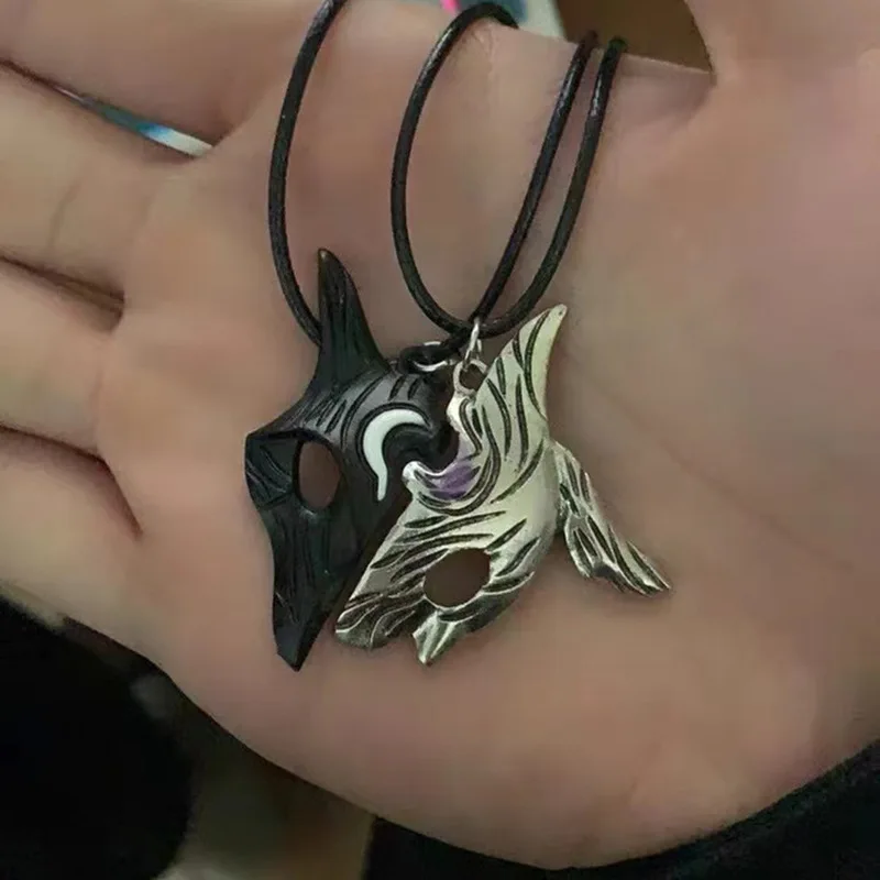 Two-Color Pendant Necklace Sheep Wolf Head Couple Party Necklace Game Personality Black And White League of Legends LOL