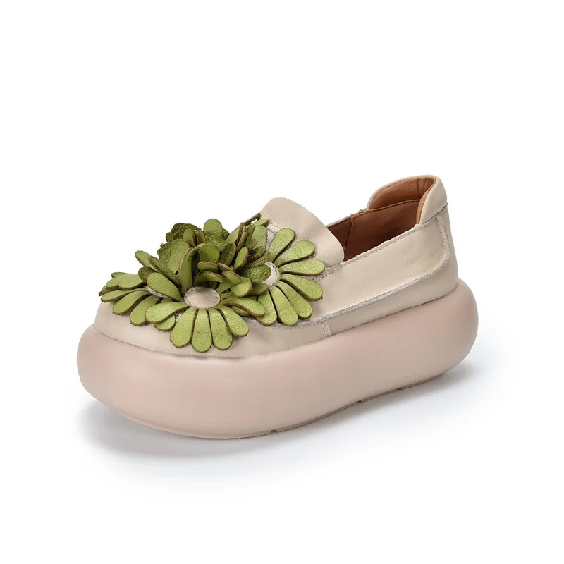Thick Soled Sponge Cake Shoes for Women in The Autumn of 2025, New Retro and Casual Ethnic Style Flower Shaped Duo Le Fu Shoes view 3