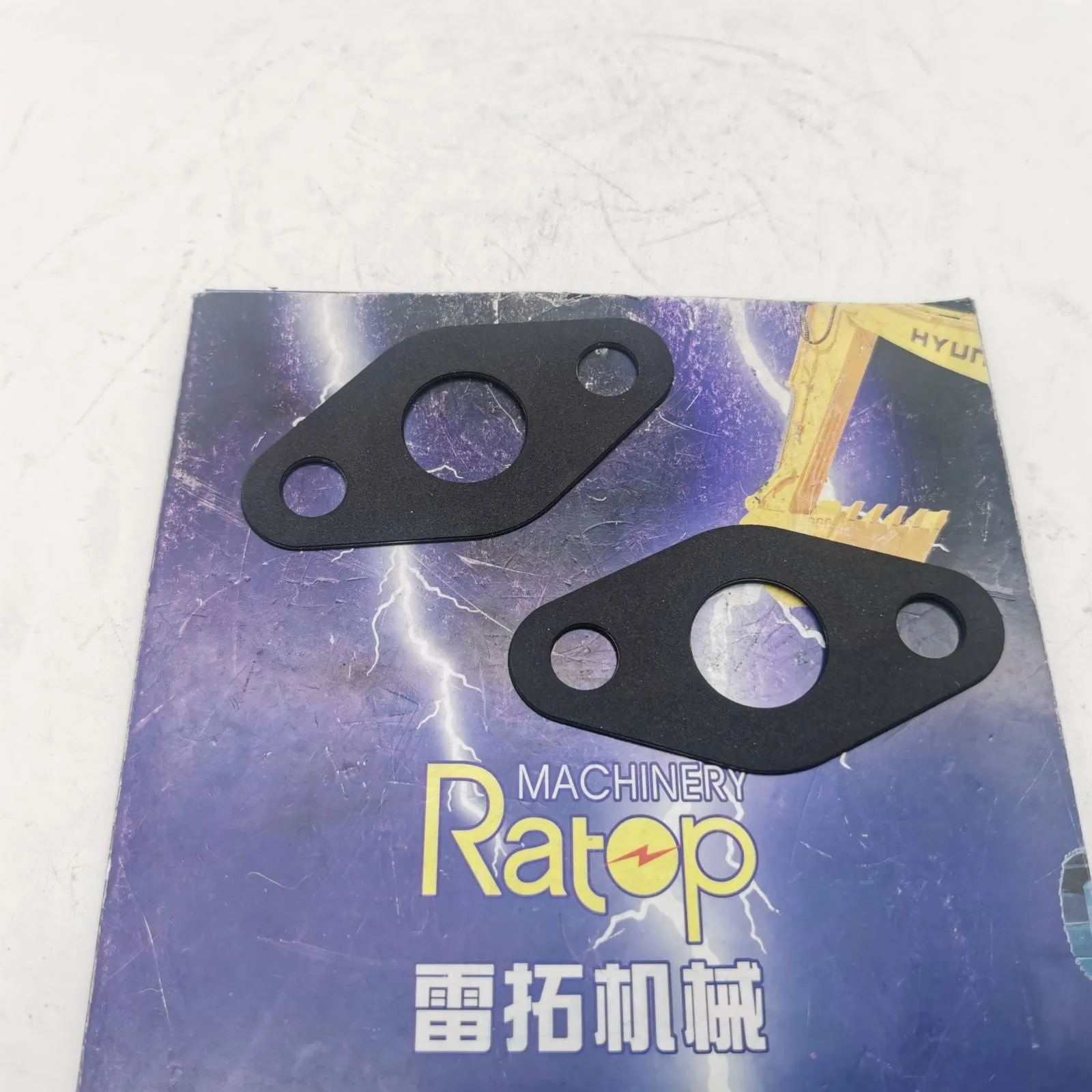 

1PCS High Quality 6505902-0025 65.05902-0025 Oil Cooler Core Gasket 65.05902-0025 for DB58