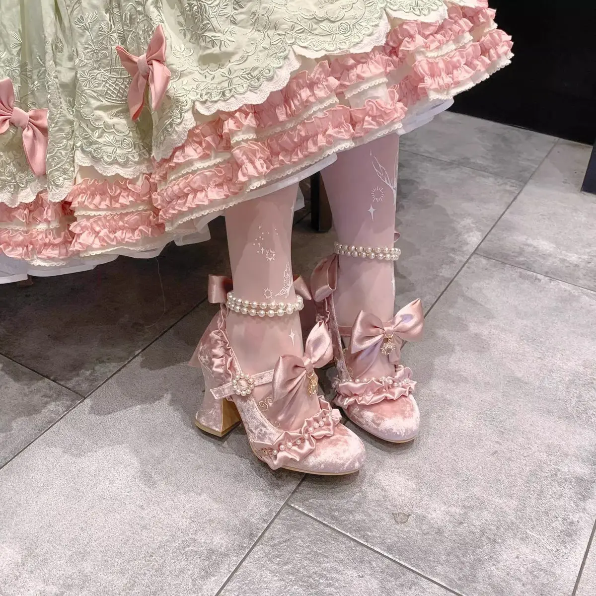 LEOSOXS Woman Luxury Shoes Designer Lolita Court Velour Bowknot Princess Dress Shoes Sweet Lolita Elegant Ladies High Heels