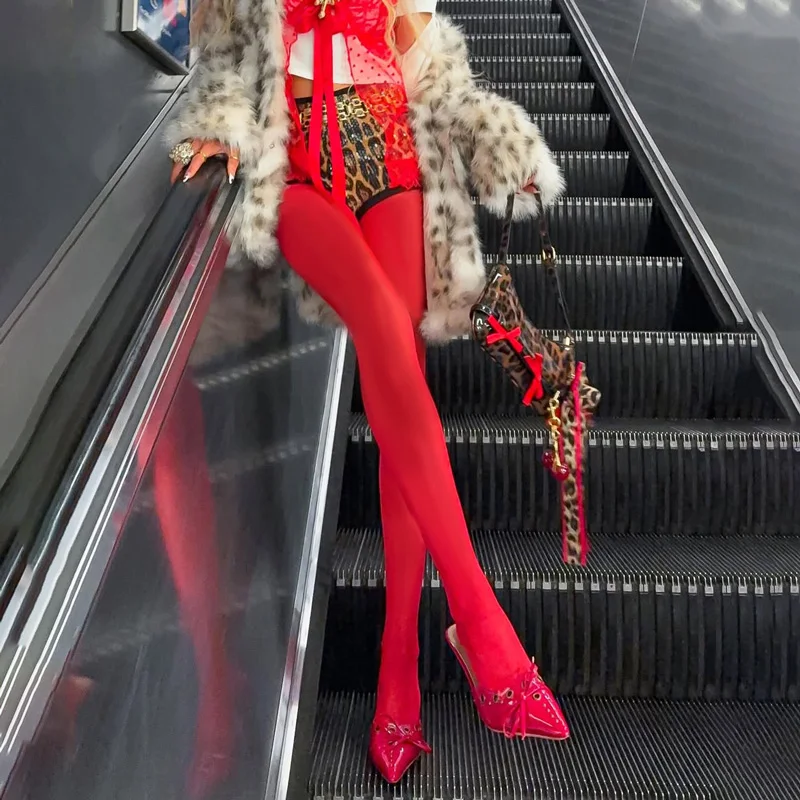 Medias de color rojo vino para mujer, mallas ajustadas sexis transparentes, lencería Ins, pantimedias para mujer, novedad de verano, medias de encaje ajustadas