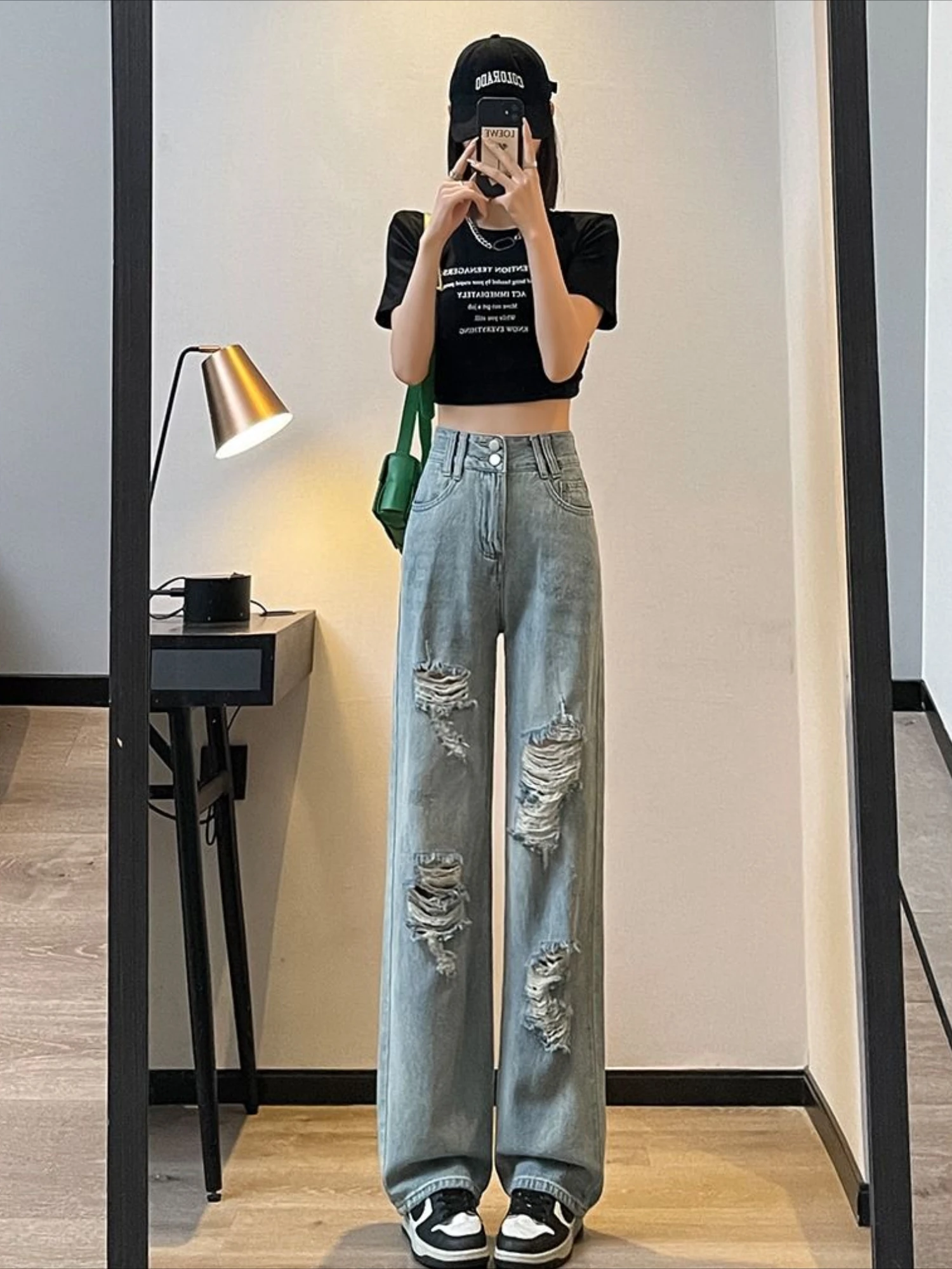 Women\'s with Holes Jeans Retro Blue Cowboy Pants for Woman High Waist Shot Straight Leg Torn Trousers Teenagers Do Old Baggy