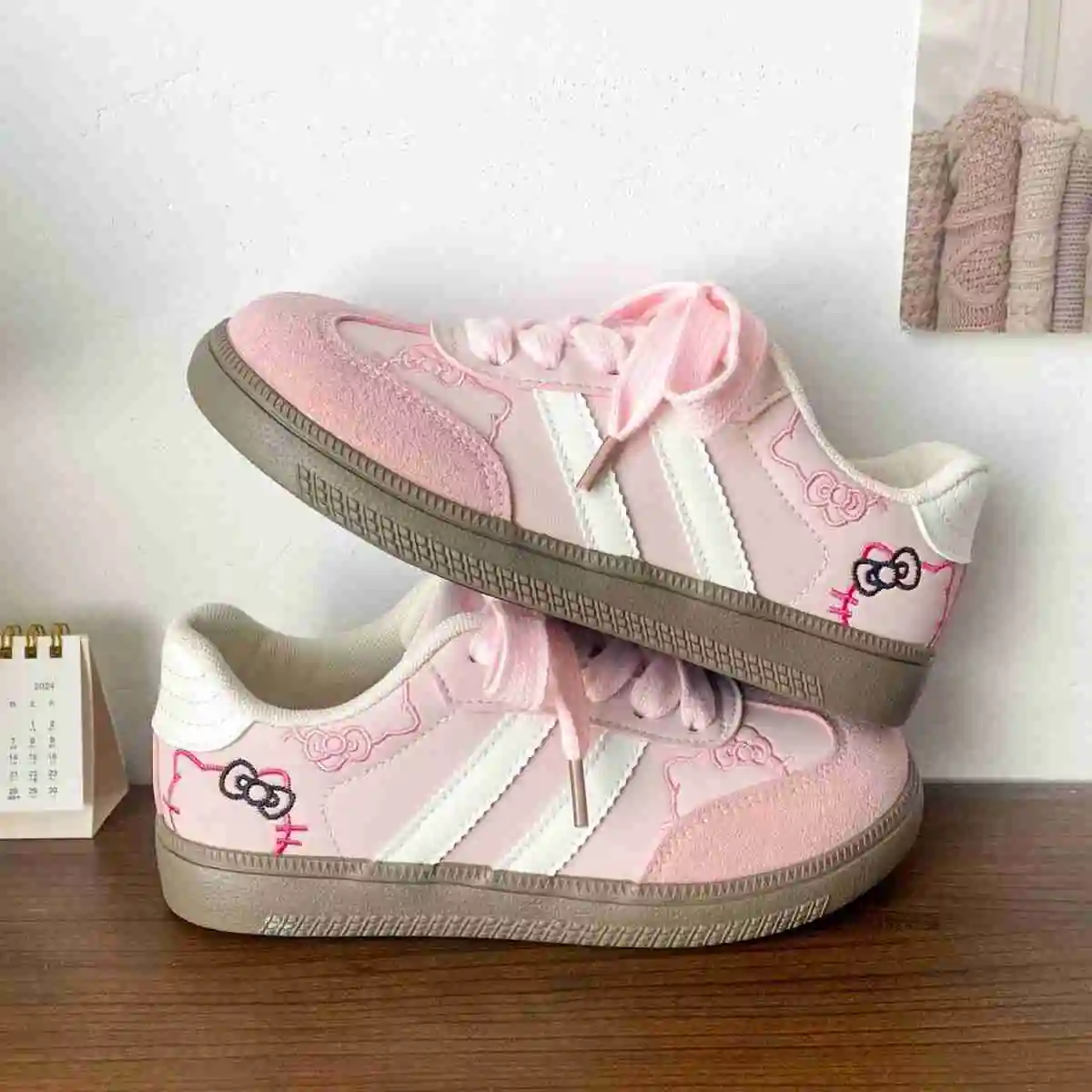 Sanrio Hello Kitty Cute Pink Thick Soled Sneakers Women Spring New Niche Design Casual Shoes Korean Version Fashion Board Shoes