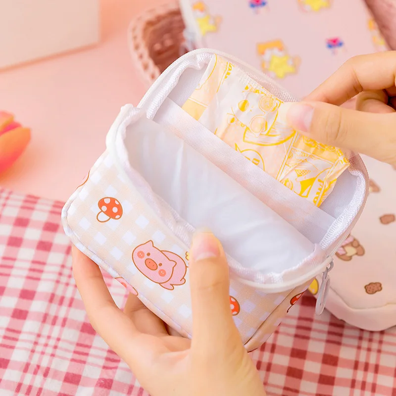 Women Girls Kawaii Cosmetic Makeup Tampon Bear Napkin Pouch Storage Bag Coin Purse Sanitary Pads Bag Mini Data Cables Organizer