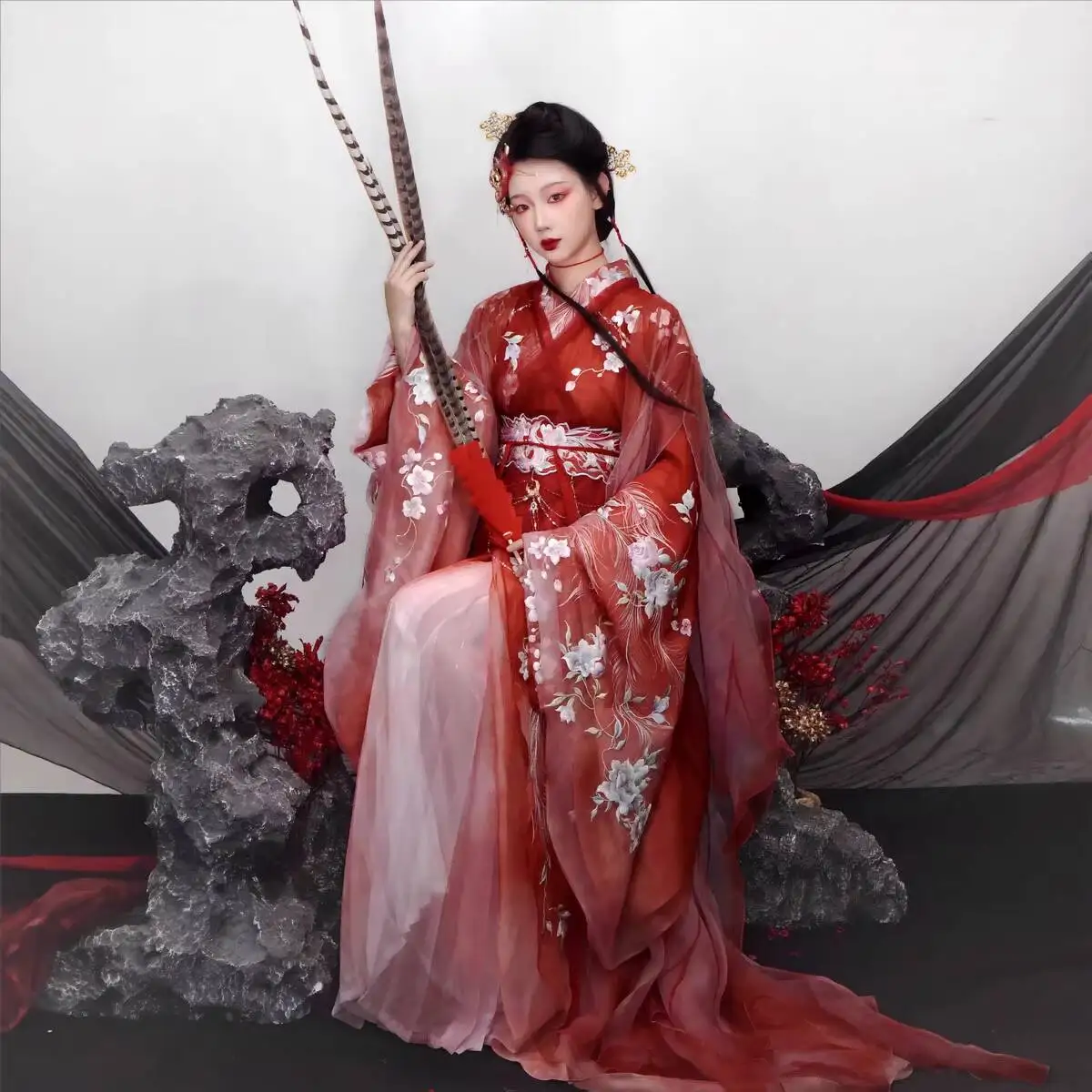

Qinghuanji 2024 Spring Summer New Phoenix Warring States Robe Heavy Craft Gorgeous Embroidery Hanfu Set Waist-Length Slimming