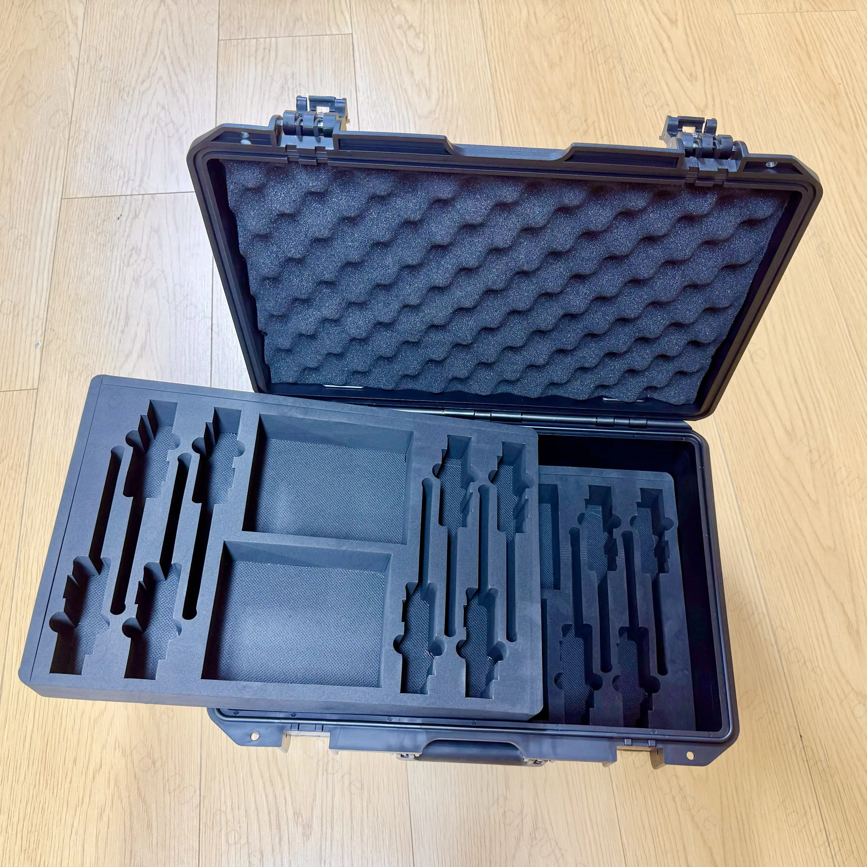 handheld-microphone-box-wireless-microphone-box-handheld-microphone-storage-box