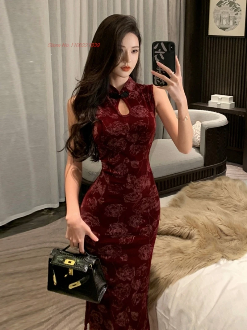 

Новое сексуальное клубное платье 2026 года в восточном стиле: улучшенное ципао с принтом национальных цветов, без рукавов, из бархата, облегающее, в стиле ретро