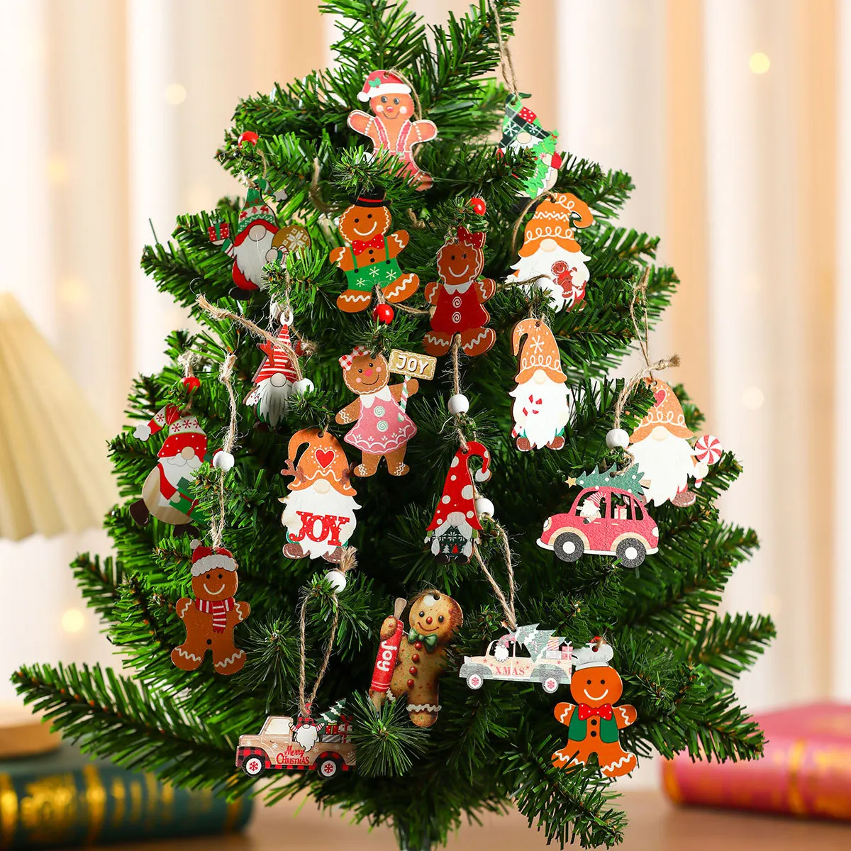 9/12pcs box Wooden Christmas Tree Pendants Car Gingerbread Man Gnomes Faceless Doll Xmas Tree Hanging Oranment Wood Gift Tage