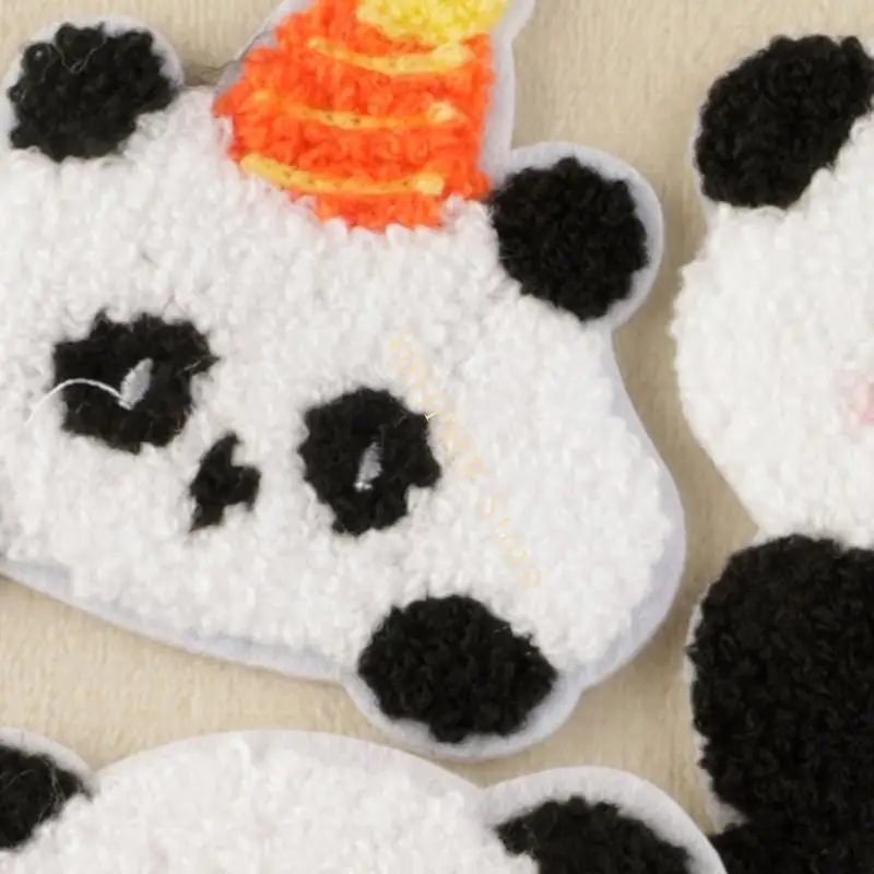 4PCS Stickerei Panda Themen -Stoffflecken Nähversorgung für Taschen Hüte und Rucksack D08E