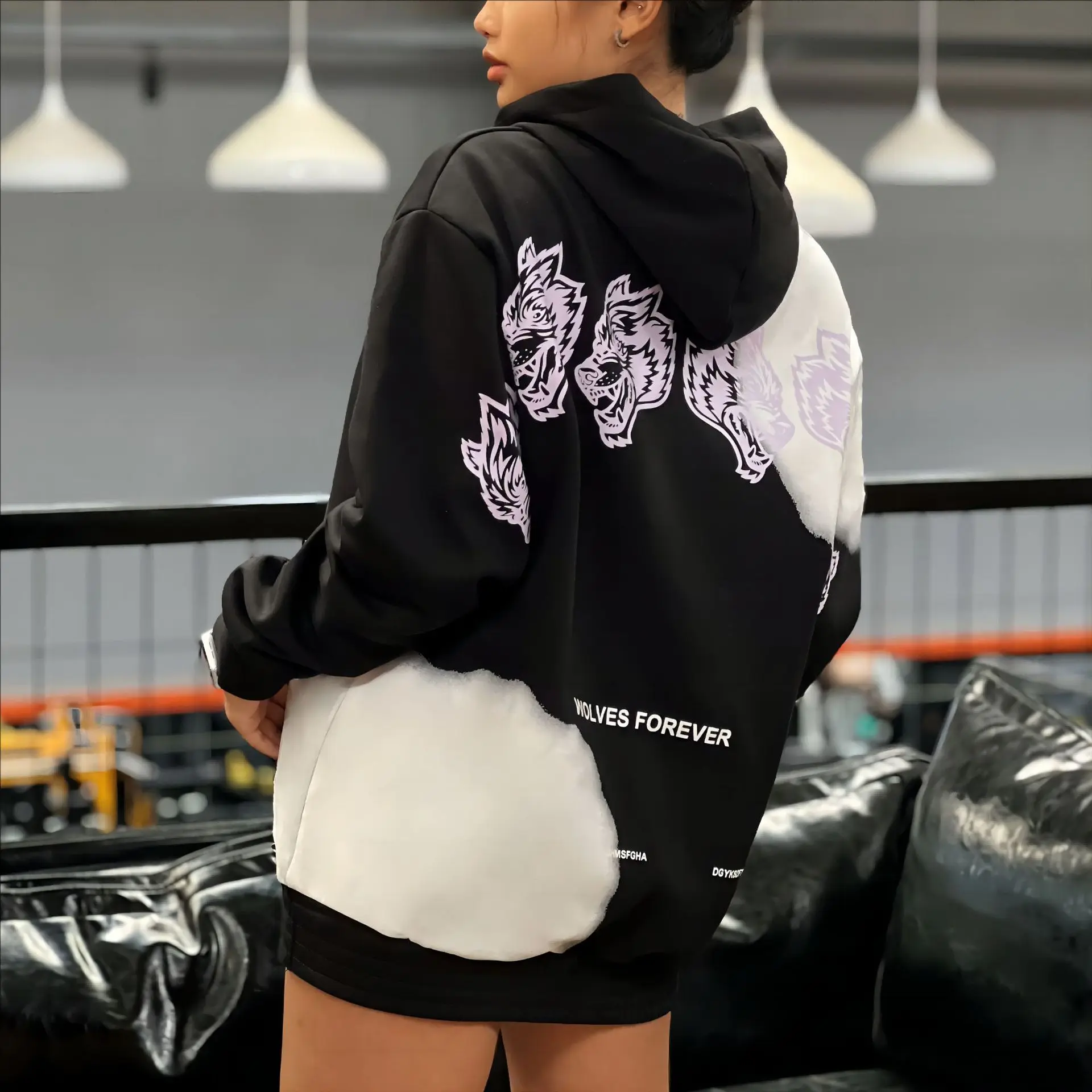 

Men's And Women's Wolf Head Fleece Thickened Sweater Autumn And Winter Pullover Hooded Fitness Sports Casual Jacket To Keep Warm