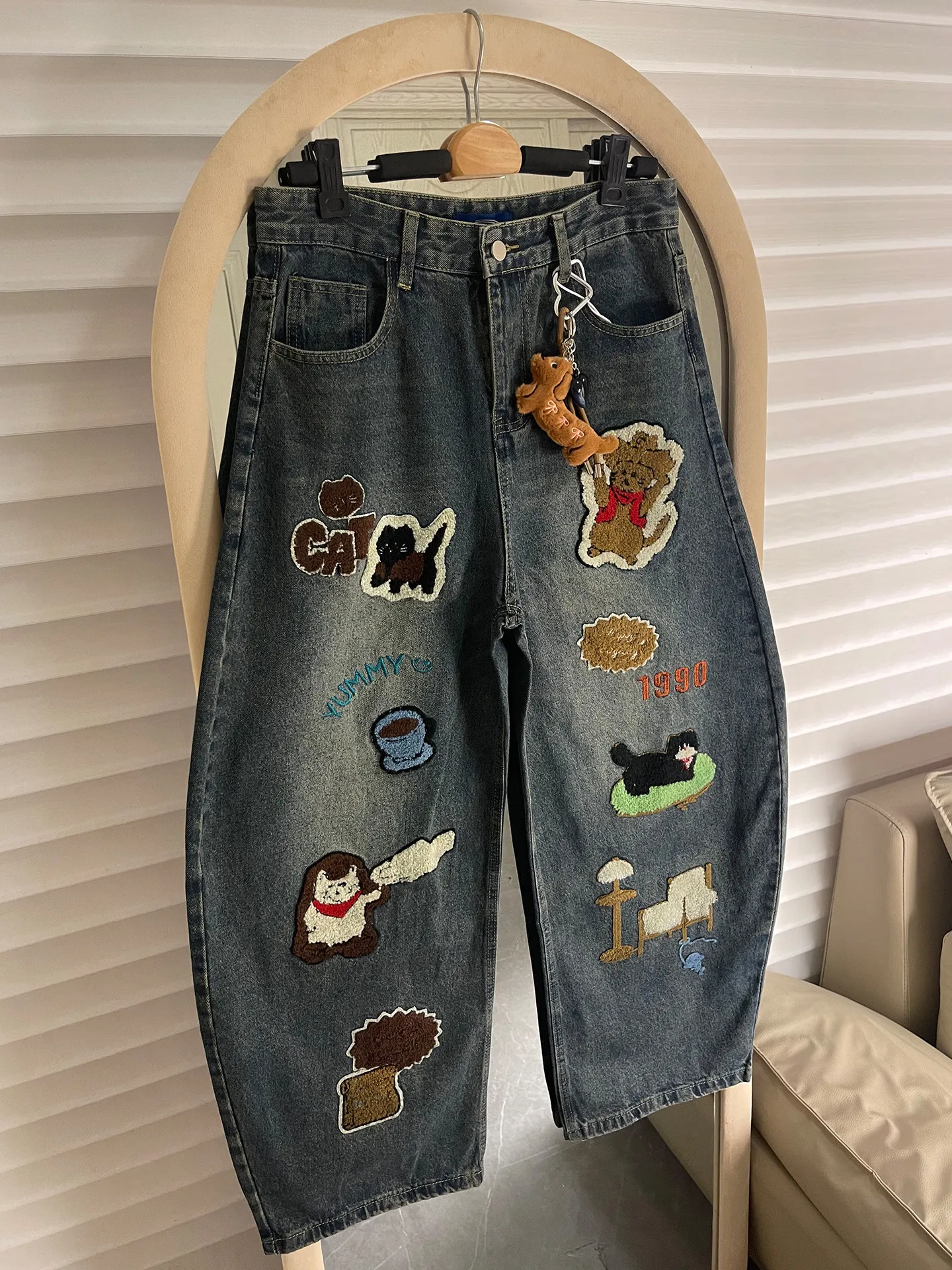 

Retro American Cartoon Embroidery Wide Leg Jeans Loose Fit High Waist Zipper Closure Casual Comfortable Breathable Denim