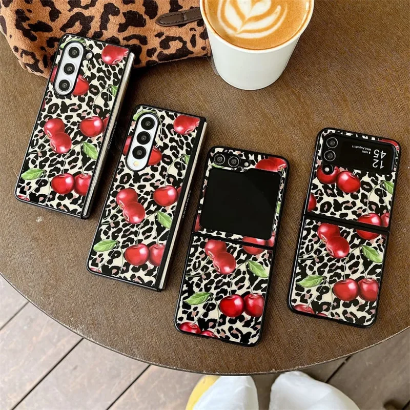 

Leopard Cherry Phone Case for Samsung Galaxy Z Flip 6 5 4 3 Z Fold 6 5 4 3 Protective Back Cover for ZFlip4 ZFlip5 ZFlip6 Shell