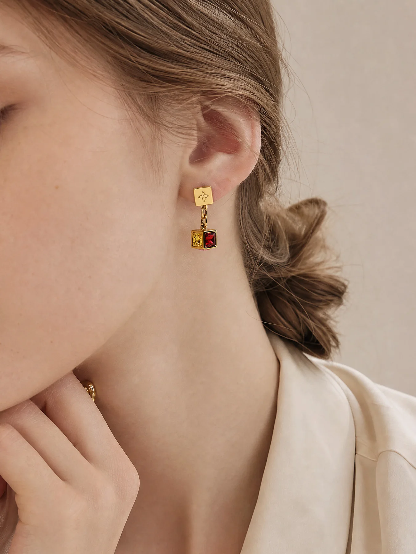 Color Crystal Cube Chain Drop Earrings, Retro Contrast Color Dice Shape Artisan Jewelry
