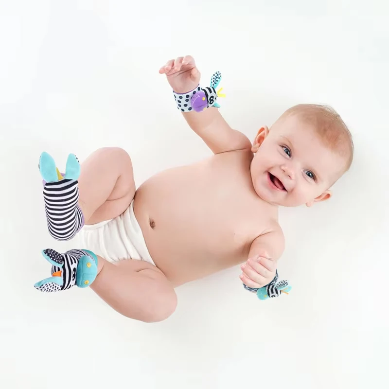 Baby Rattle Socks Toys For Newborn 0 12 Months Play Animal Socks Wrist Strap Rattle Infant Foot Socks Bug Babies Accessory