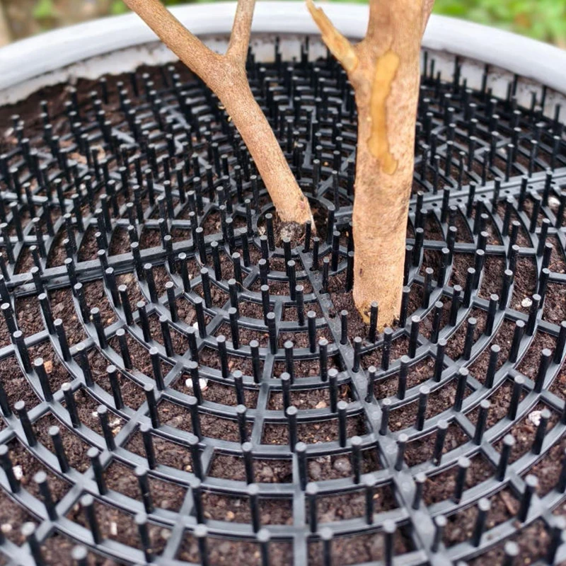 Dual-Use Plant Pot Grid Soil Protector With Barbed Cut-Outs Plastic Cover For Indoor Outdoor Plants, Prevents Cat Dog Digging
