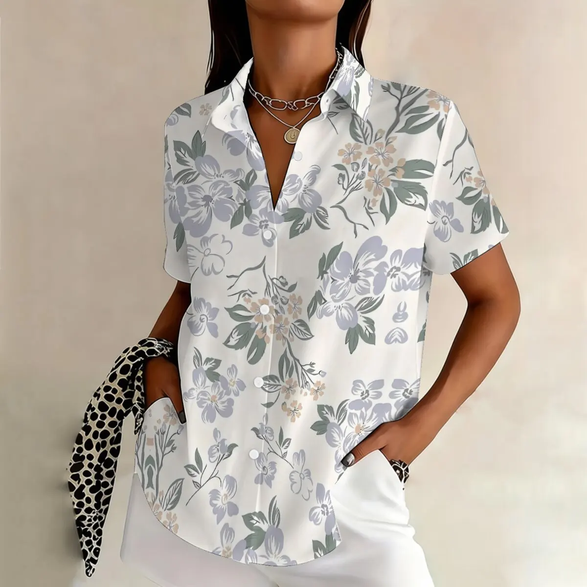 

Plus-size floral print short-sleeved shirt for women, perfect for summer and everyday wear