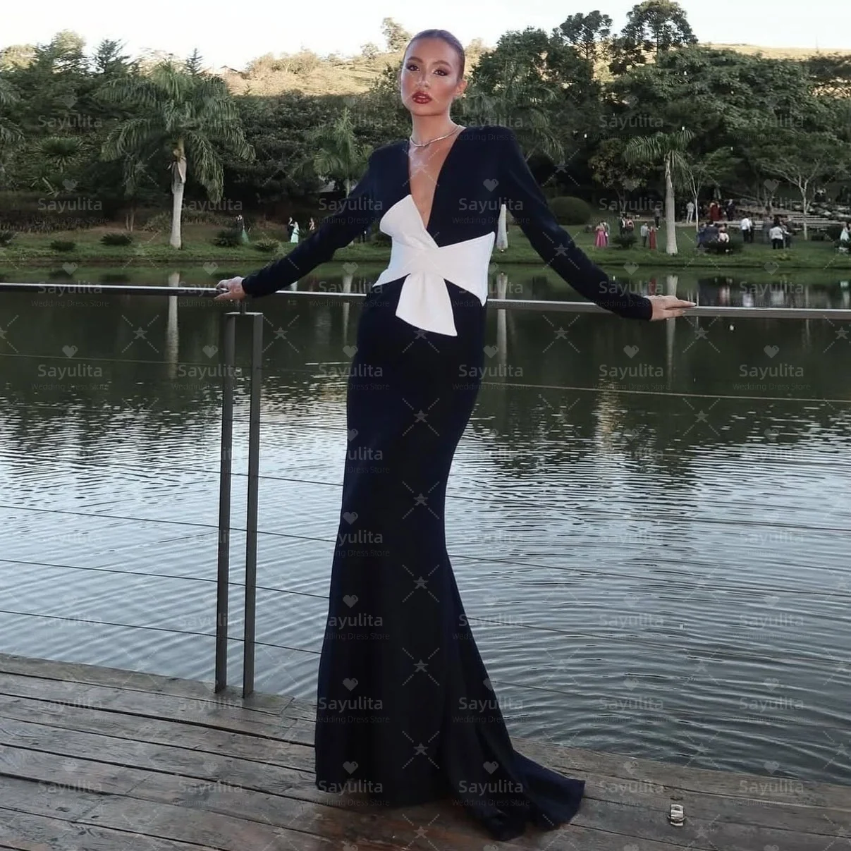 

Sayulita Black Prom Evening Dresses Sexy V Neck Long Sleeves Elegant Party Dress Zipper Back Special Occasion Gowns Customized