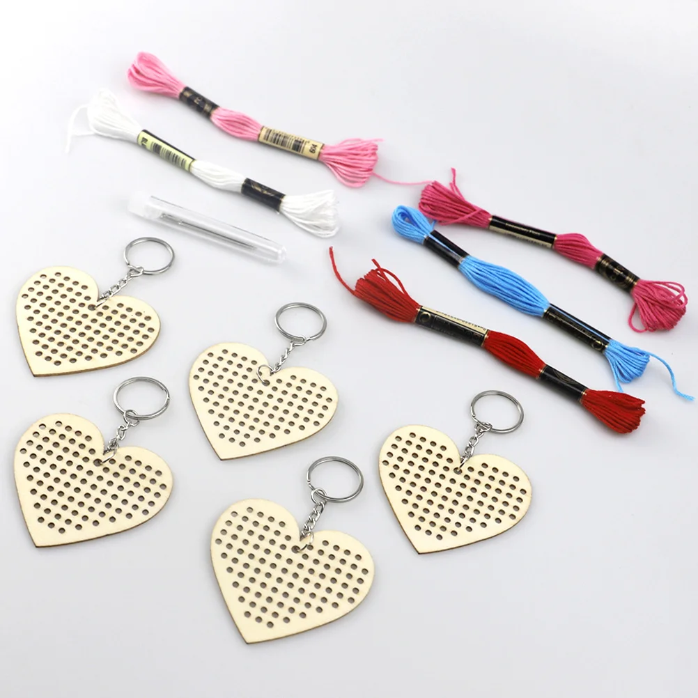

5Pcs Heart Shape Wooden Cross Stitch Kit DIY Crafts Cotton Thread Needle Case Handmade Wood Bookmark Cross Stitch Decoration