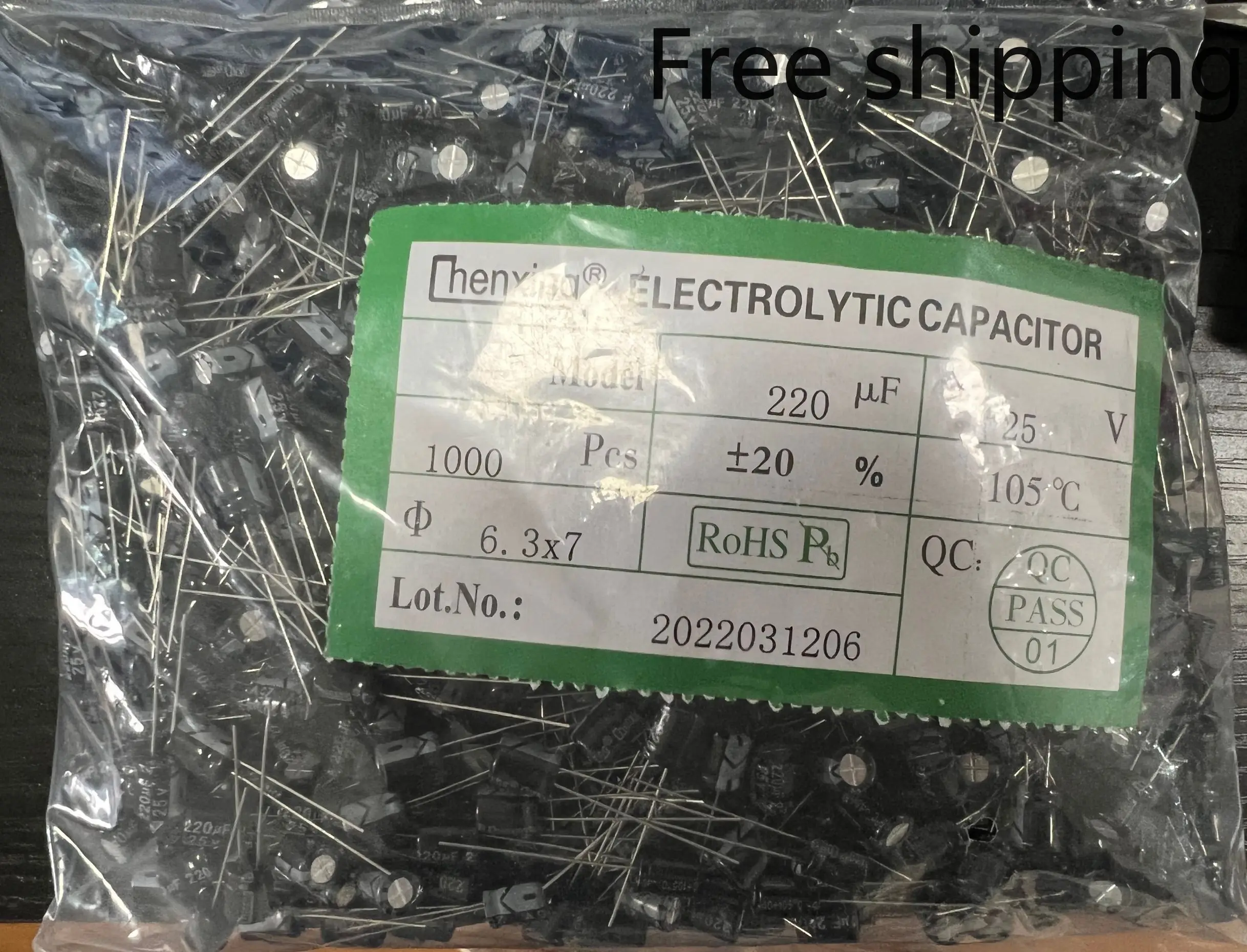 1000pcs/lot    220UF In-Line Aluminum Electrolytic Capacitor Volume 6X7MM High Frequency/Black  in stock.