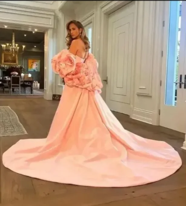 

Floral Cape