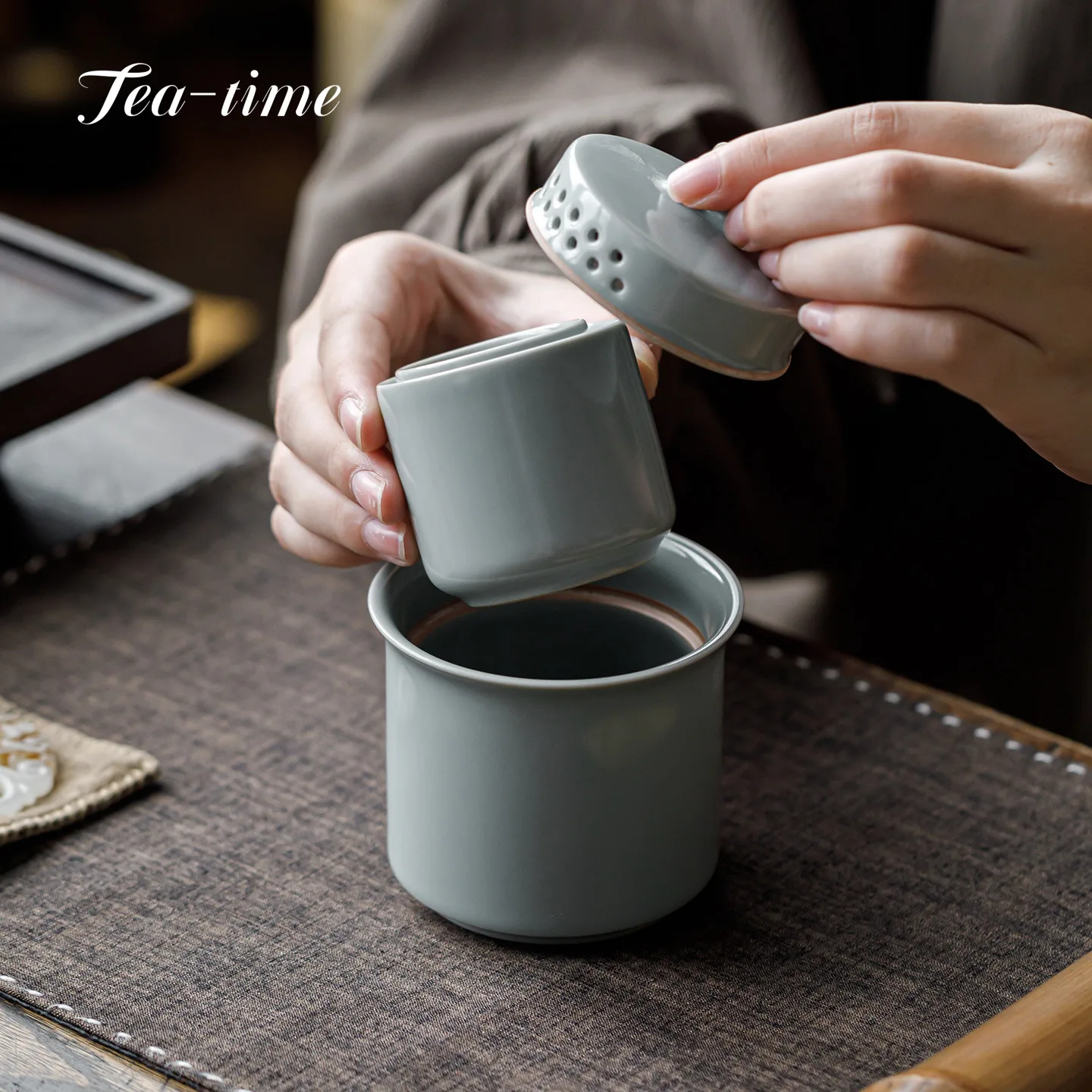 

Sky Blue Ru Kiln Portable Travel Set Outdoor Camping Tea Pot With Filter Chinese Tea Set Puer Luxury Porcelain Cup Supplies Pair