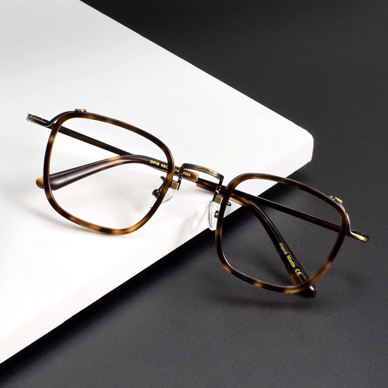 Men's Retro Business Square Anti Blue Light Myopia Glasses Women's Lightweight Fashion Titanium Alloy Prescription Glasses Frame