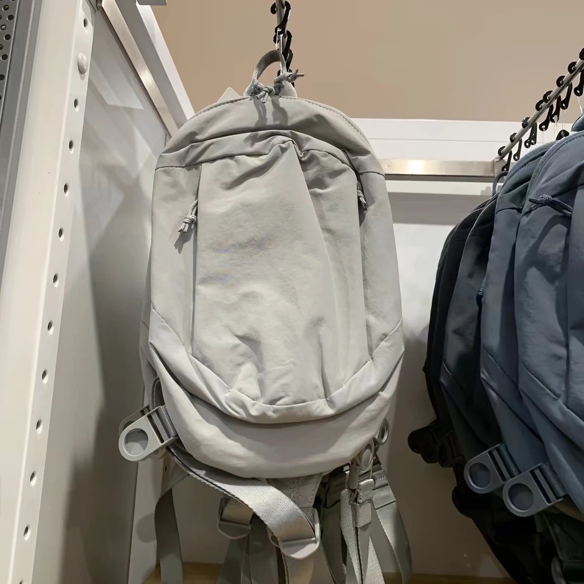 

Casual Portable Crossbody Bag ex Small Leisure Satchel oulder Bag Nylon Material Waterproof Zipper Closure Leisure Use