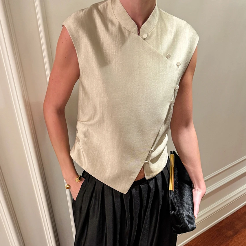 

Linad Elegant Twill Stand Collar Tank Top Women Vintage Apricot Sleeveless Vest Street Chic Single Breasted Camis 2026 Spring