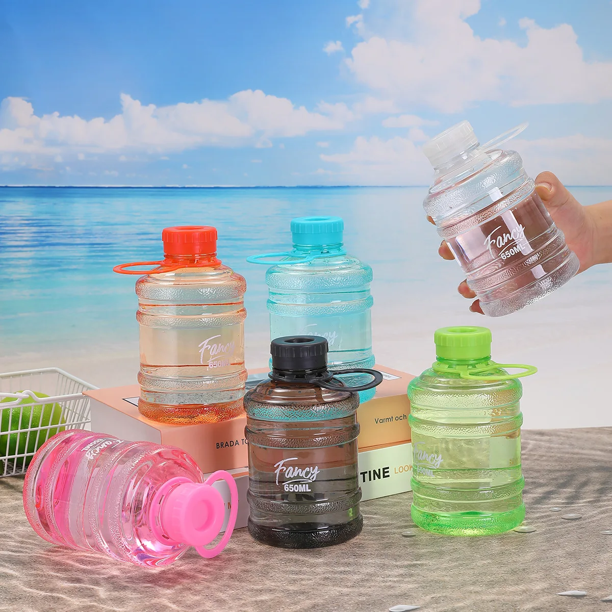 Creative Mineral Water Bottle 650Ml Mini Water Bucket Plastic Water Cup Portable Leakproof Water Bottles Girl Cute Drink Bottles
