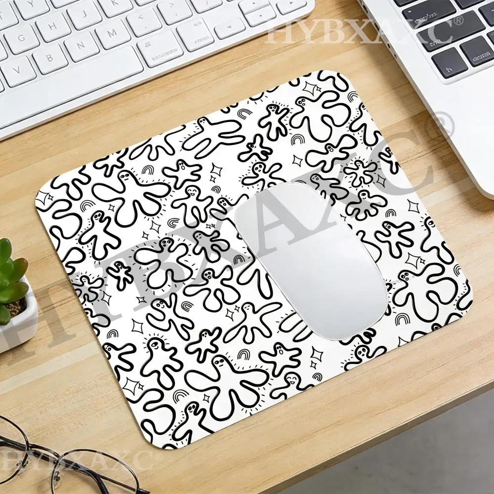 

HYBXAXC Cute Wiggly Ghost Desk Mat, Kawaii Spooky Ghost Large Gaming Pad, Home Office Decor Modern Mousepad for Work Setup