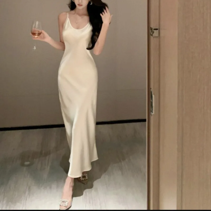 

Elegant French Deep U Neck Bias Cut Satin Slip Dress For Women Slim Waist Flowy Long Dress Summer Chic Pure Desire Feminine
