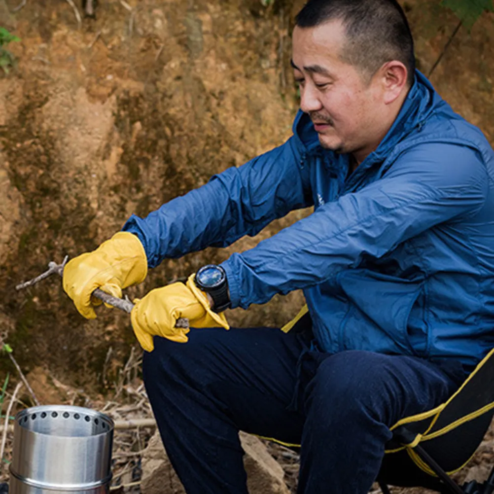 

1 пара прочных термоизоляционных перчаток из утолщенной воловьей кожи для использования на открытом воздухе, для барбекю и зимнего использования.