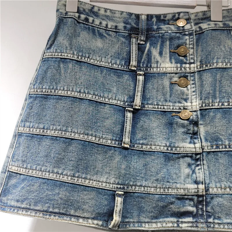WTHT, nueva moda, faldas vaqueras a rayas lavadas para mujer, moda de verano 2025, falda acampanada de cintura alta con una hilera de botones para mujer 1LS2018