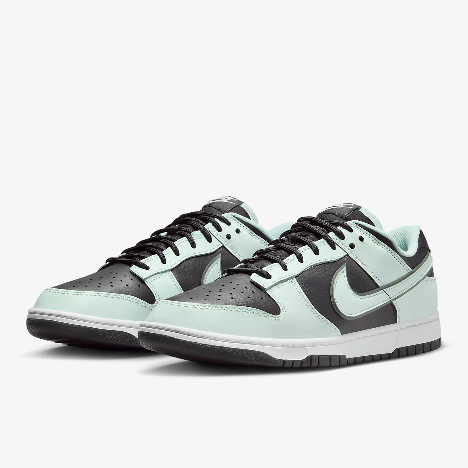 Nike Genuine Dunk L…