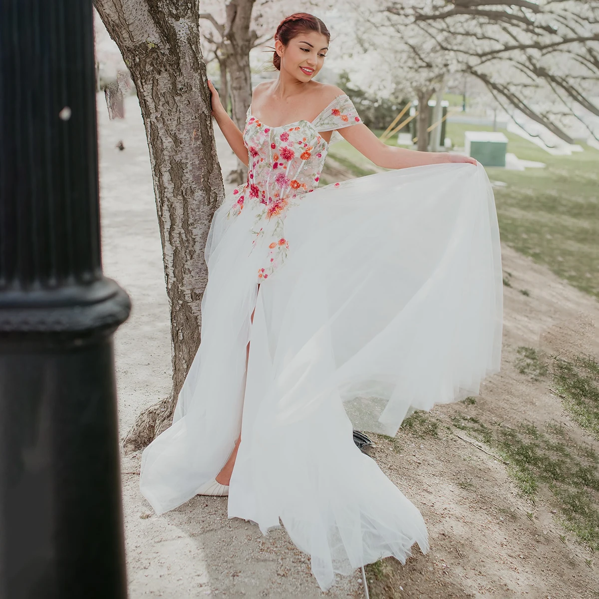Colorful Floral Sequined Luxury Unique High Slit Wedding Dress Customized Off Shoulder Self Tie Closure Corset Tulle Bridal Gown
