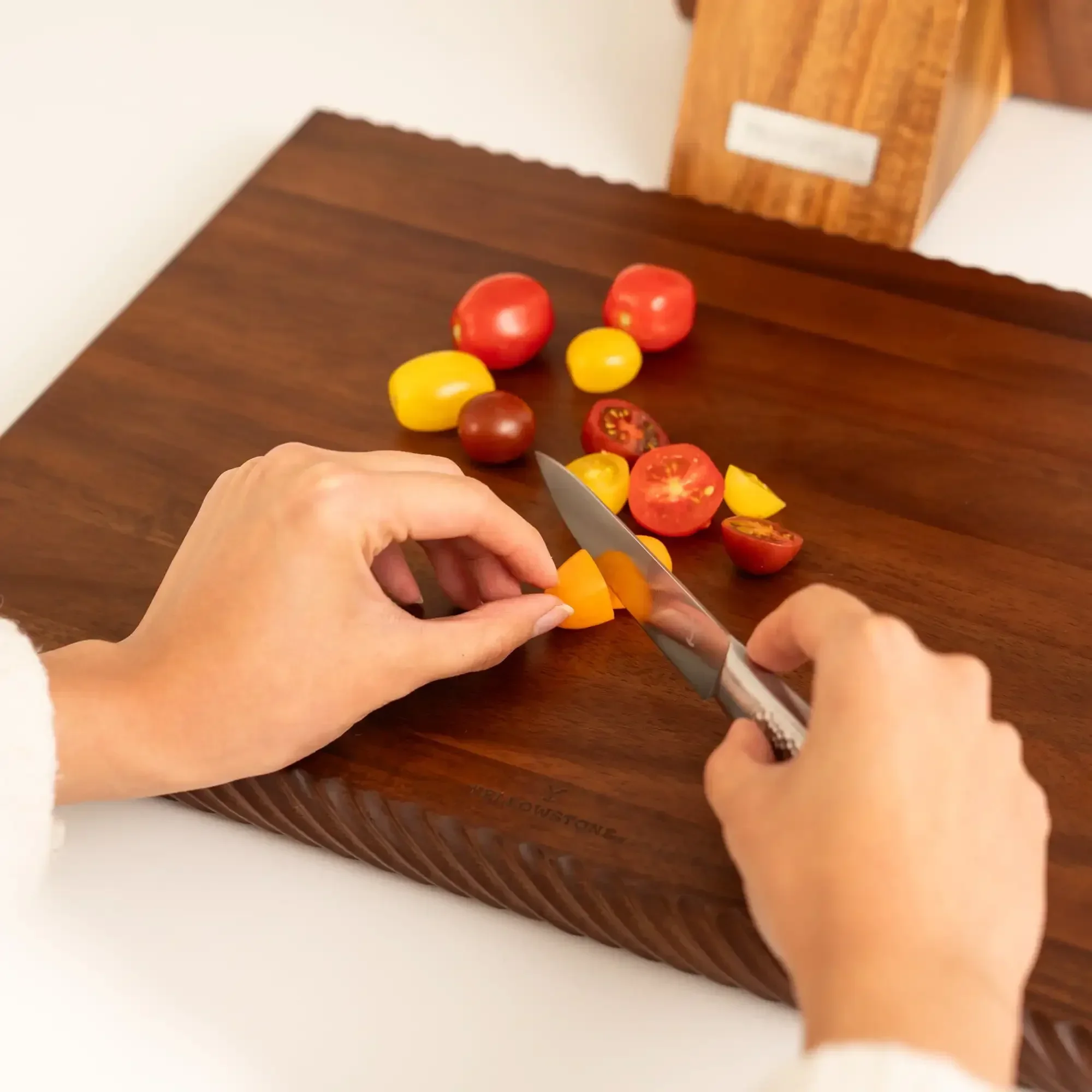 

18x12 inch Braided Wooden Butcher Block