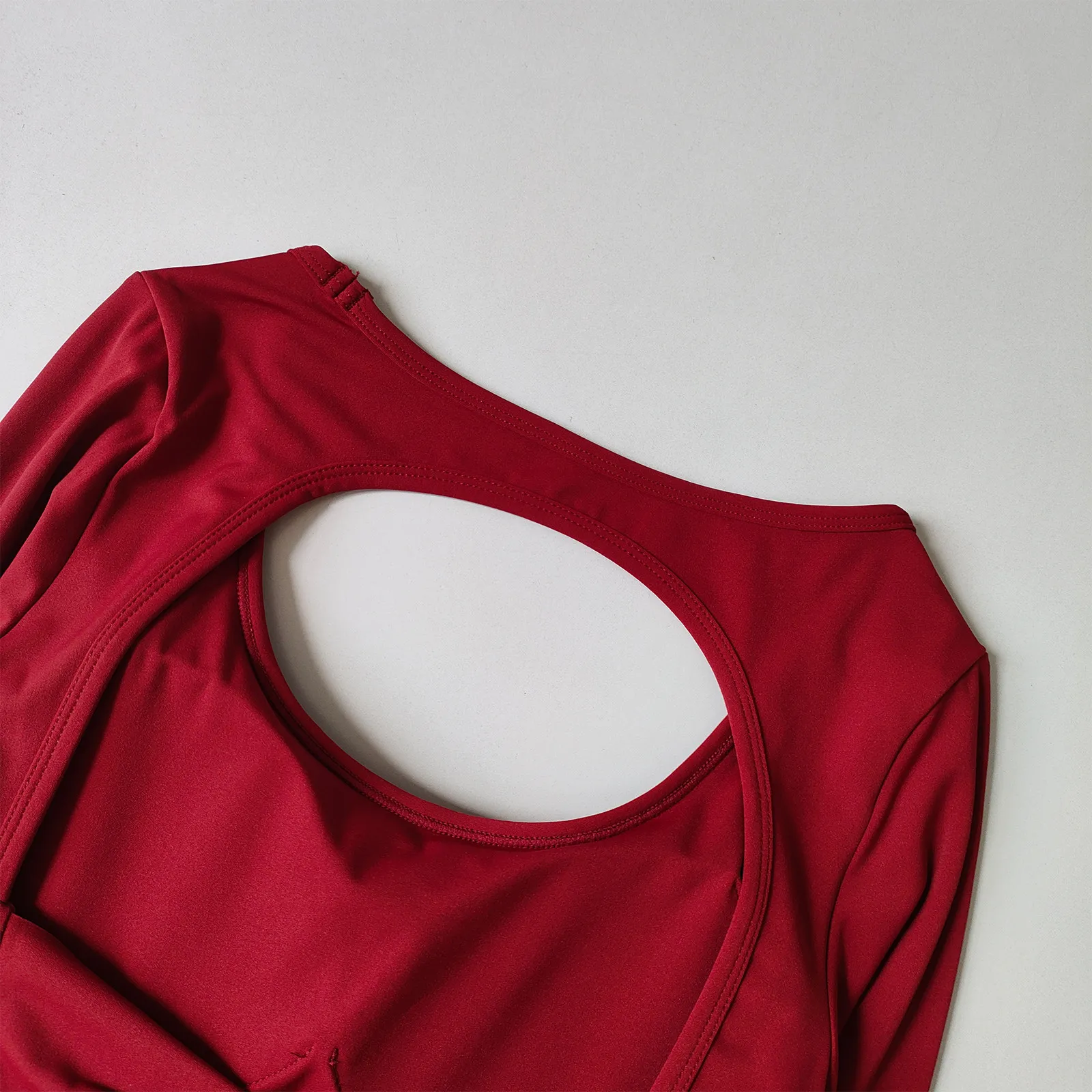 Sexy Yoga-Shirt für Damen, rückenfrei, langärmelig, mit gepolsterten Cups, Sport-Top, Fitness-T-Shirt, Pilates-Oberteil, Yoga-Bekleidung – Detail 11