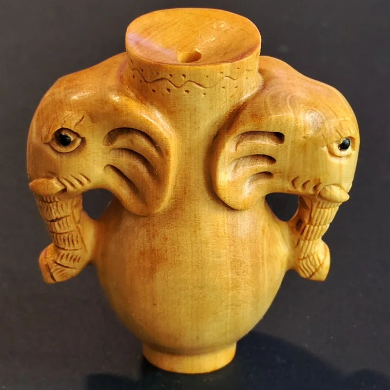 

Q4927 - 2 "Статуэтка Netsuke: Слон