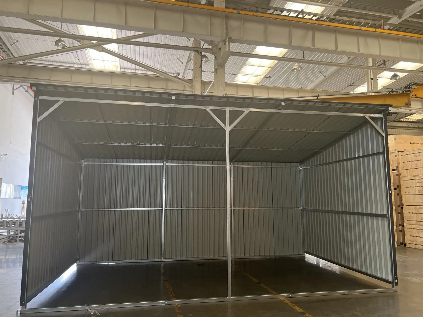 Capannone da giardino durevole per riparo in metallo per bestiame