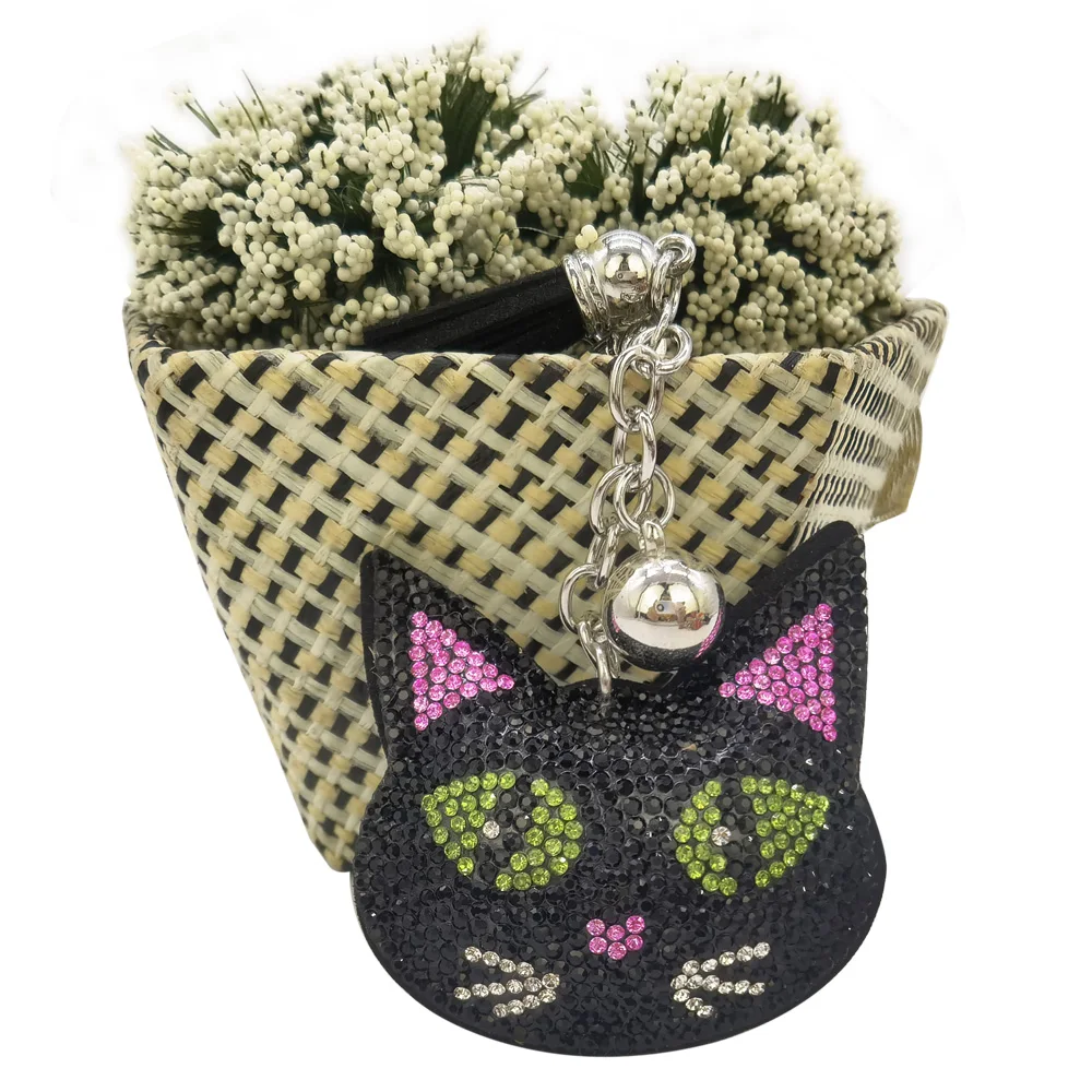 Creative Cartoon Cat Keychains with Full Crystal Rhinestones Keyrings Key Chains Bag And Purse Holder for Car Lovely Cute Design