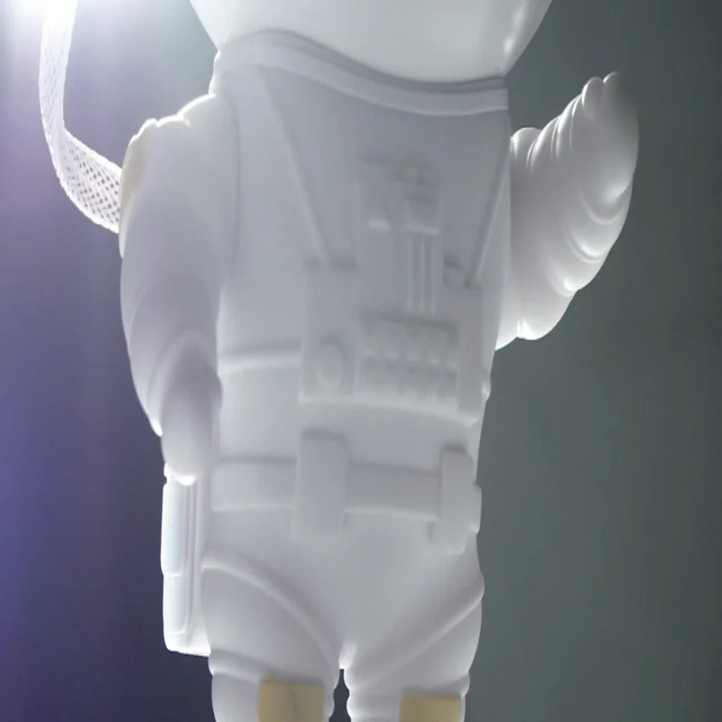 cor с помощью этой потрясающей и элегантной светодиодной лампы Ocean — гарантировано для принесите ощущение спокойствия и роскоши в вашем жилом пространстве. Бесс