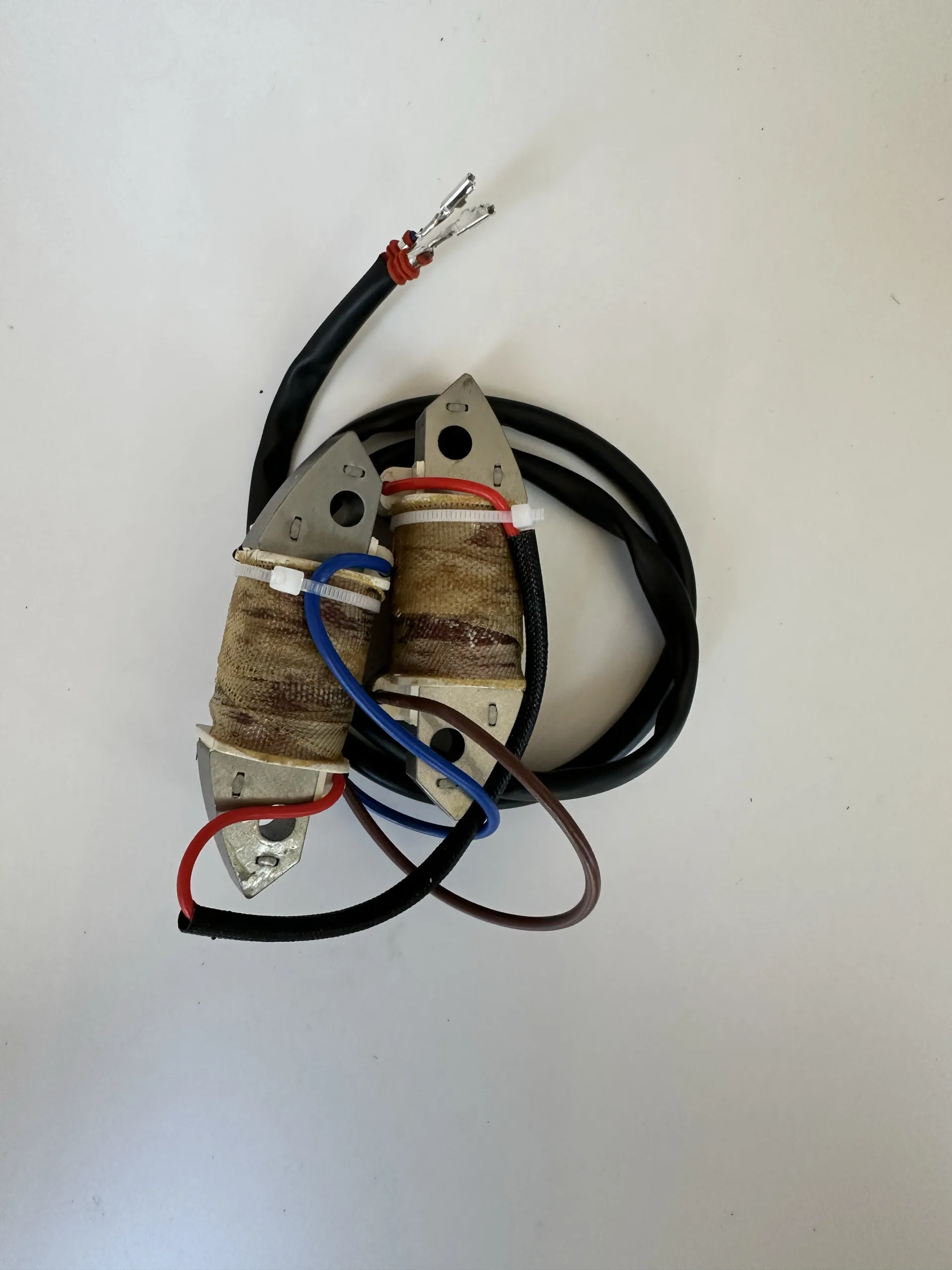 

Outboard Motor Ignition Coil Controller trigger for Yamaha Hidea Parsun 2 Stroke 40HP Boat Engines