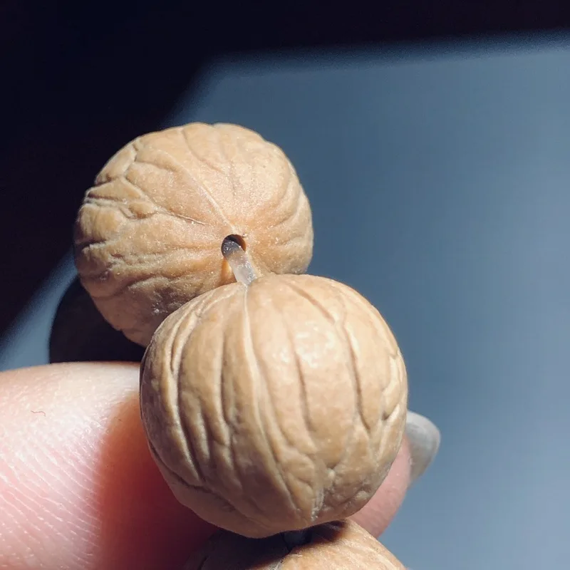 Yuanbao Golden Silk Monkey Head Small Apple Thick-Stemmed Walnut Buddhist Bead String Handheld Ornament from Old Tree N