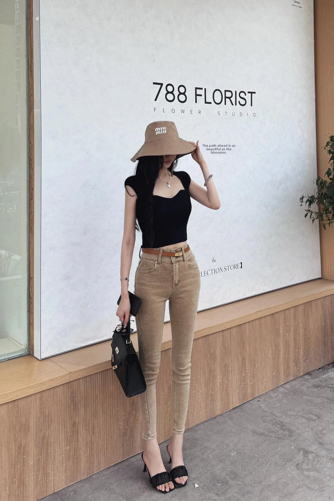

High Waist Slim Fit Distressed Khaki Denim Jeans Women's Retro Style Fashionable Elastic Cotton Stretchy Pencil Nine-Piece Pants